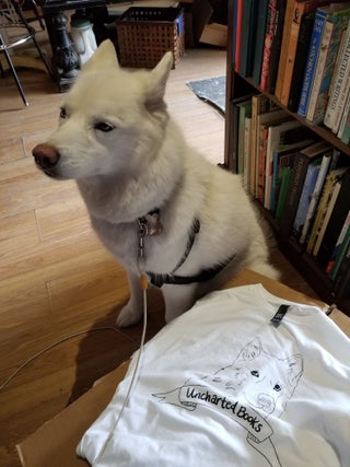 Uncharted Books T-Shirt (XL)