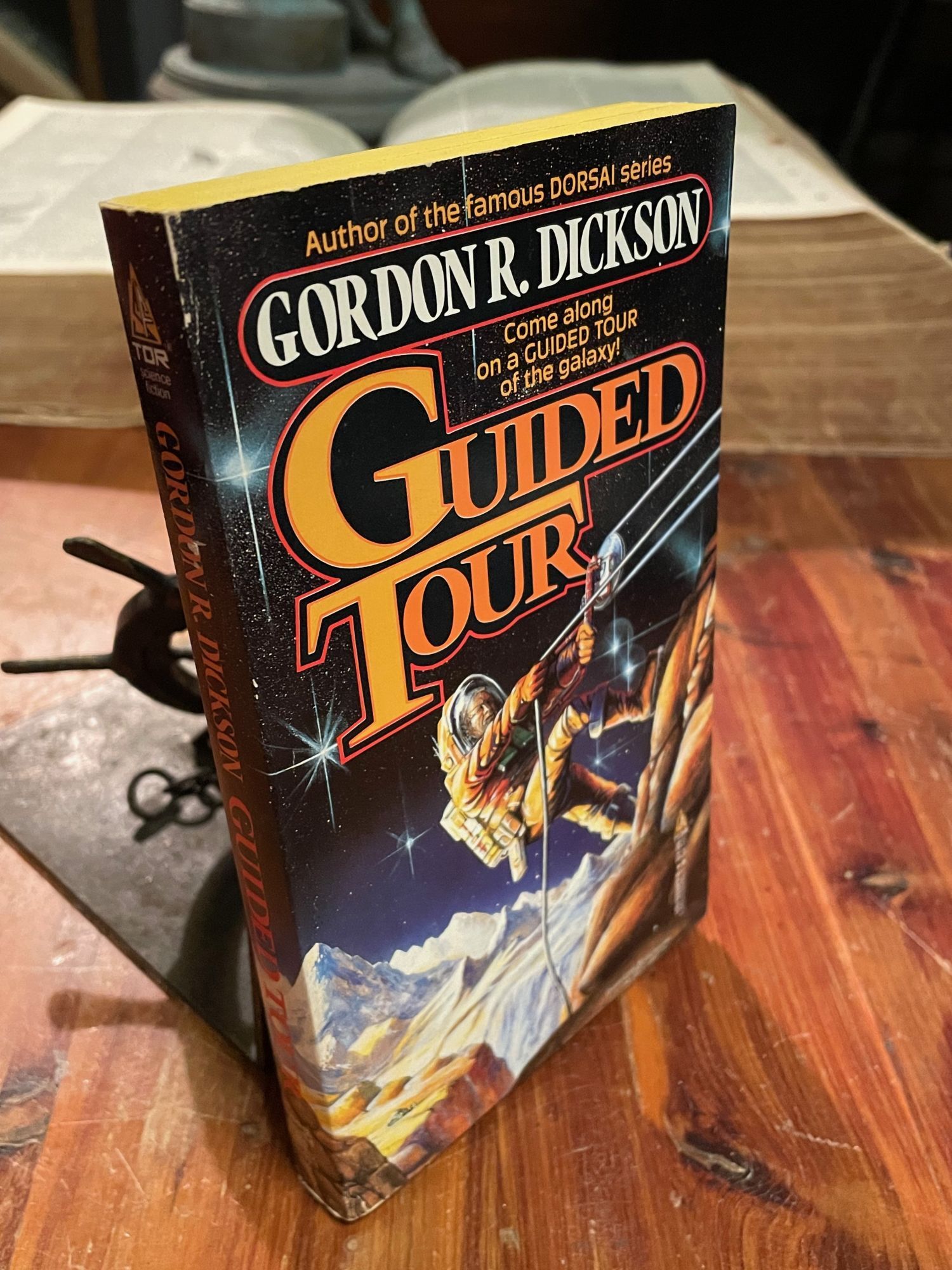 Guided Tour | Gordon R. DICKSON